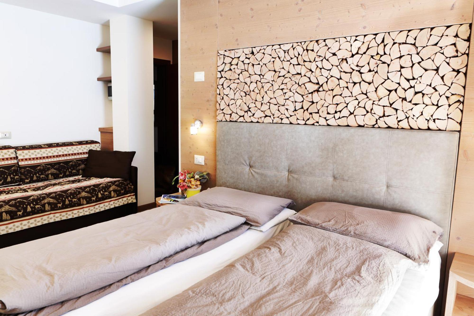 Hotel Wanda Pinzolo Bagian luar foto