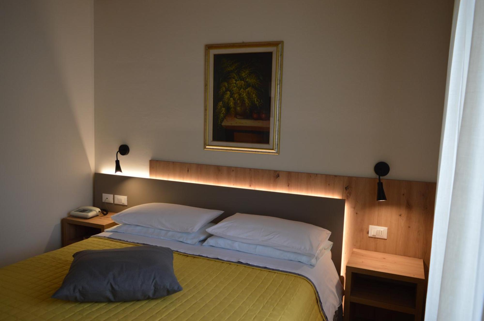 Hotel Wanda Pinzolo Bagian luar foto