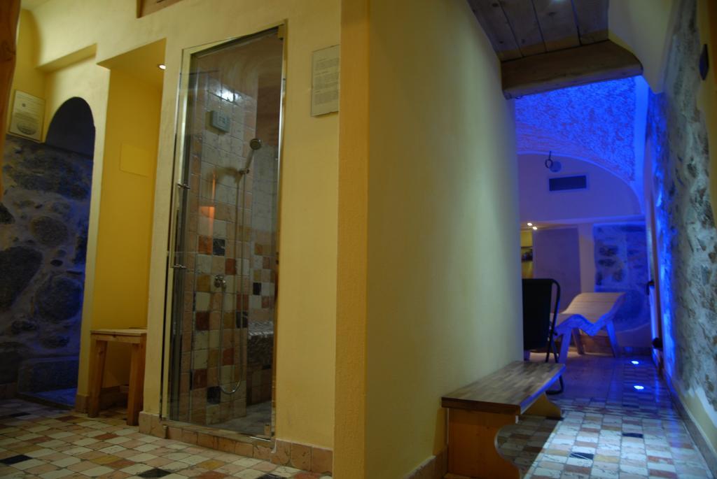 Hotel Wanda Pinzolo Bagian luar foto